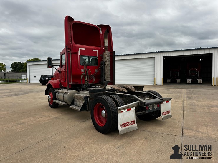 2010-kenworth-t800-image-7