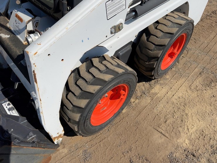 2014-bobcat-s70-image-13