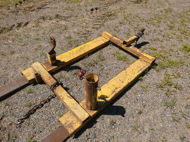 skid-steer-multi-hitch-image-2