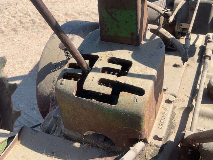 john-deere-model-b-image-39