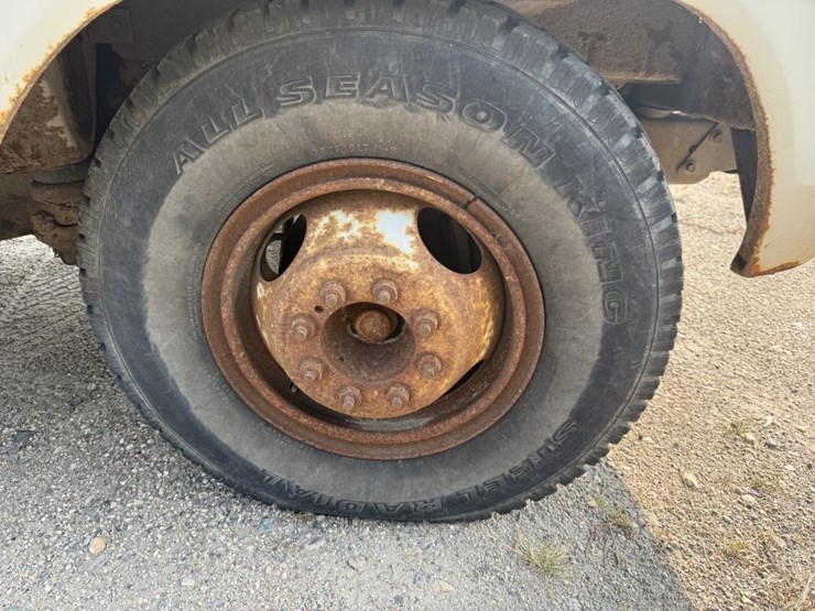 1975-ford-f350-image-22
