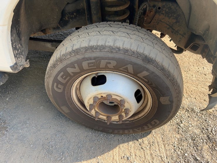 2017-ford-f350-xl-image-8