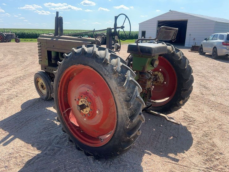john-deere-model-b-image-5