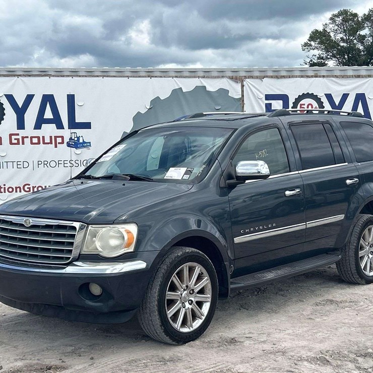 2008 CHRYSLER ASPEN