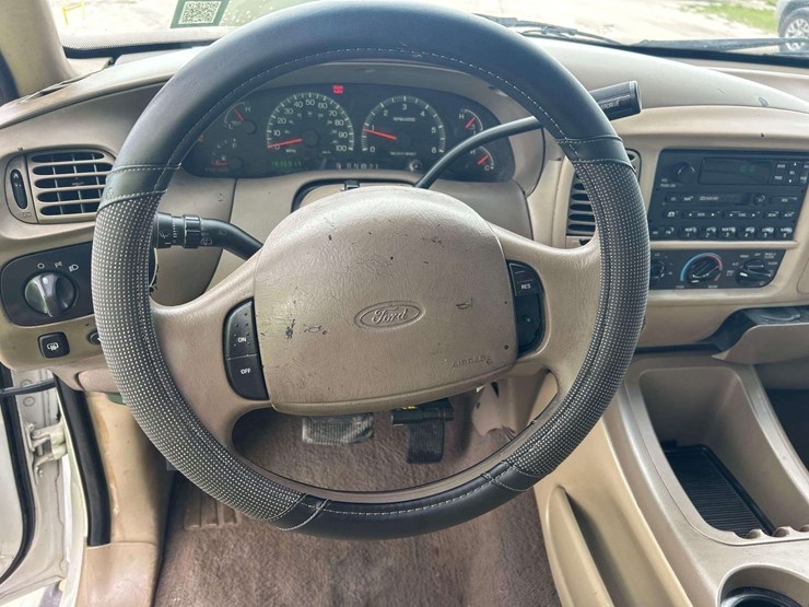 2000-ford-expedition-image-11