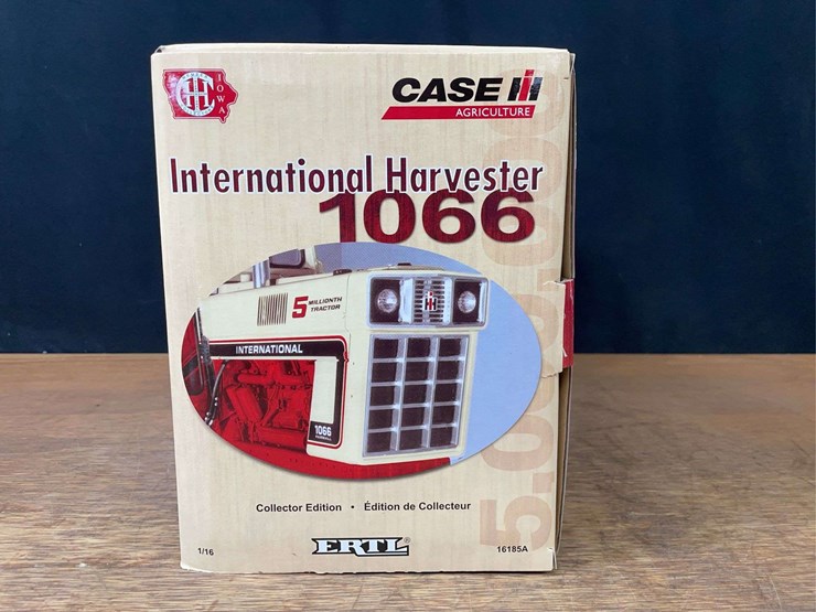 1/16-ih-1066-5-millionth-collector-nib-ertl-image-3