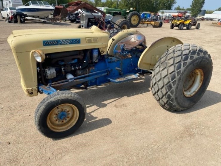 ford-2000-image-1