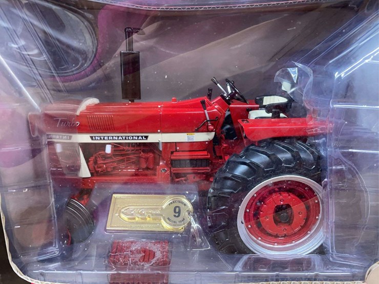 1/16-ih-1066-precision-key-nib-ertl-image-7