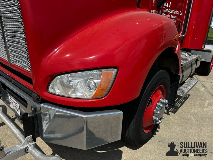2012-kenworth-t440-image-9