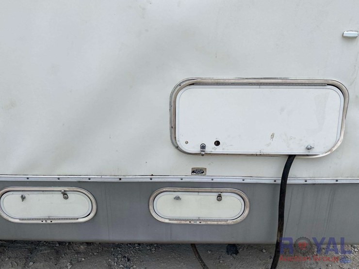 2006-victory-lane-36srv-39ft-tri-axle-5th-wheel-toy-hauler-travel-trailer-image-32