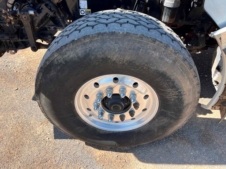 2019-kenworth-t880-image-18