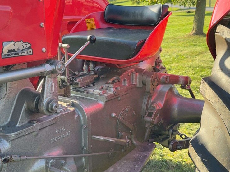 massey-ferguson-65-image-41