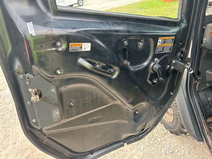 2018-kubota-rtv-x1100c-image-13