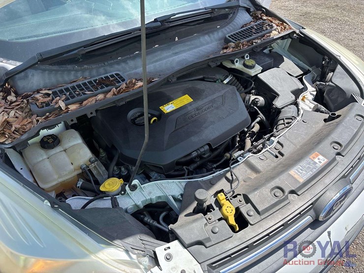 2015-ford-escape-image-9