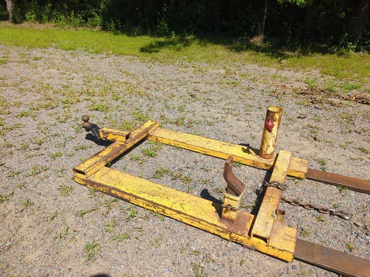 skid-steer-multi-hitch-image-1