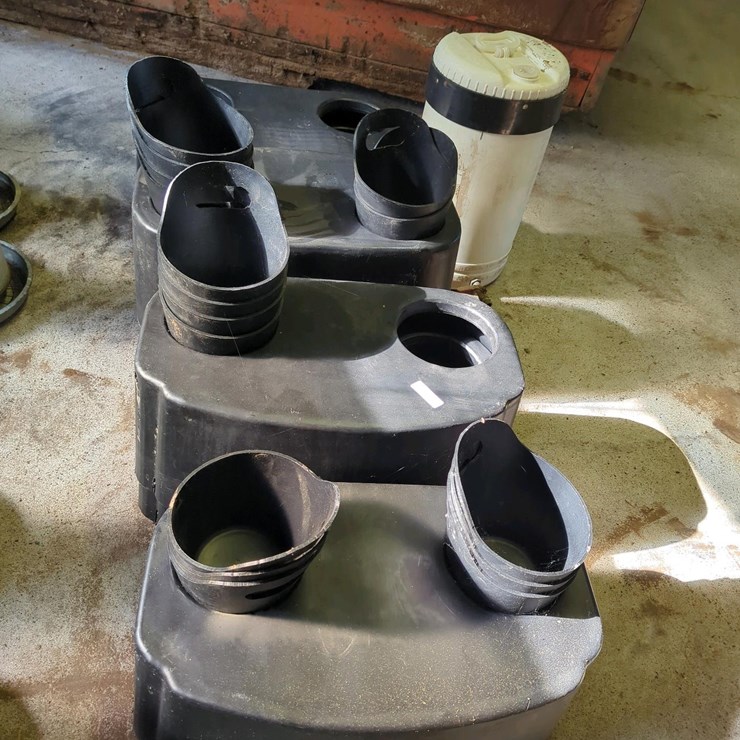 Poly Calf Hut Accessories (total of 9)