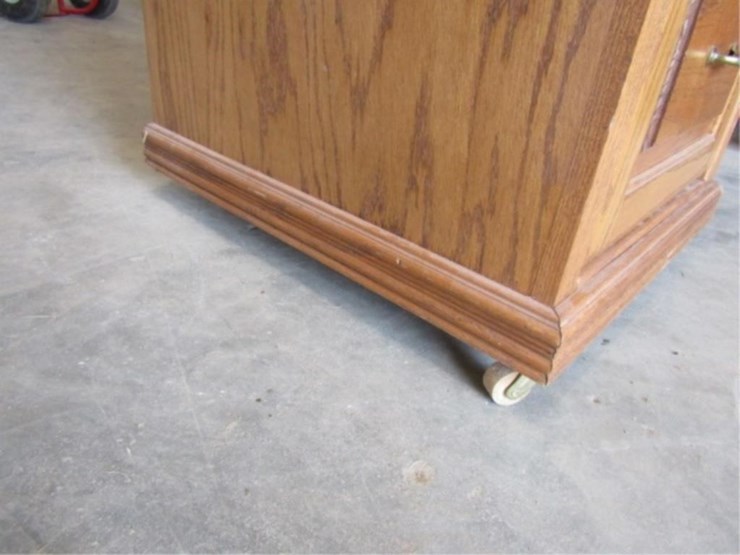 24x25x45.5-3-drawer-wood-file-cabinet,-1-wheel-off-image-13