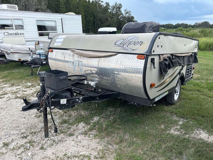 2016-clipper-sport-106-17ft-s/a-pop-up-camper-image-2