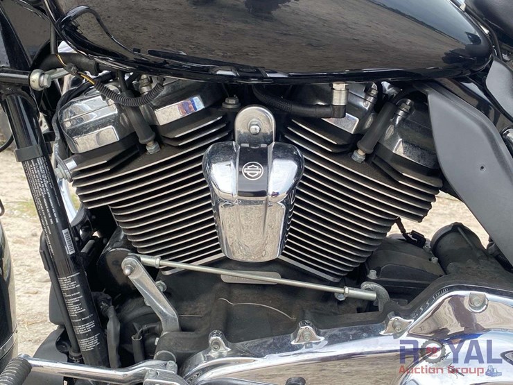 2021-harley-davidson-flhp-police-electra-glide-motorcycle-image-8