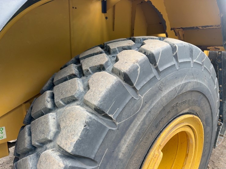 2017-caterpillar-966m-image-14