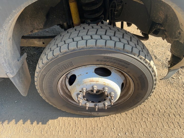 2019-ford-f550-xl-image-8