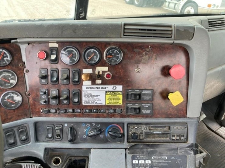 2000-freightliner-century-class-w/willmar-10-ton-image-68