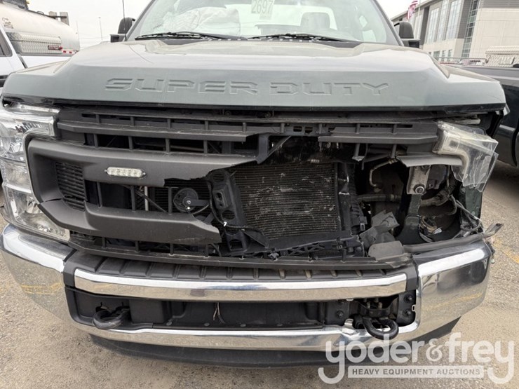2020-ford-f250-xl-image-6
