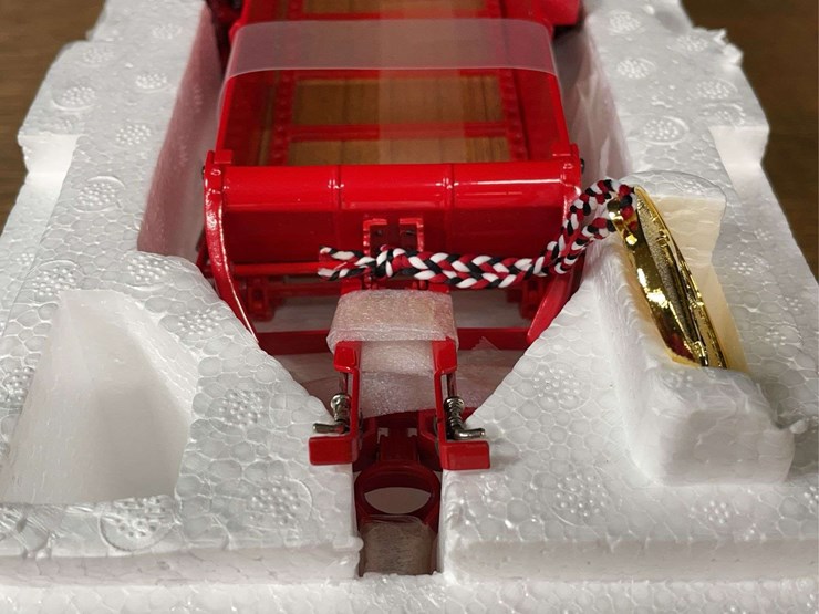 1/16-mccormick-200-spreader-precision-nib-ertl-image-8