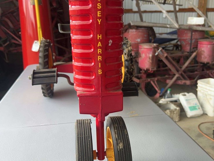 massey-ferguson-44-image-15