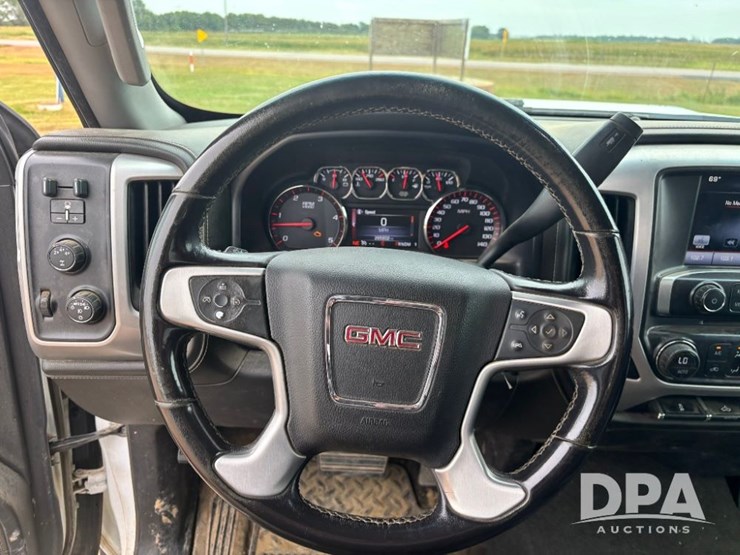 2015-gmc-sierra-2500hd-image-84