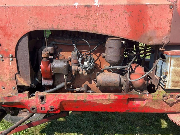 massey-ferguson-444-image-49