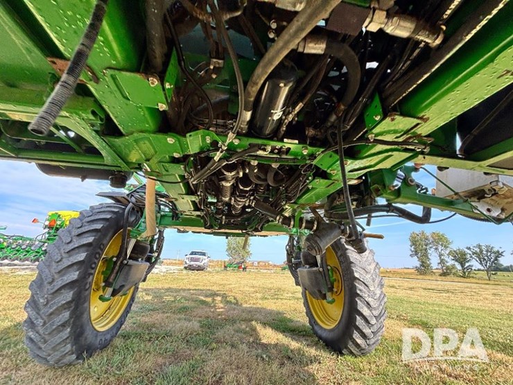 2018-john-deere-r4038-image-27