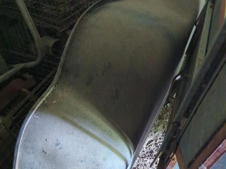 4'x8'-poly-water-tub,-18"-deep-image-1