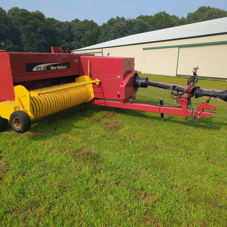 NEW HOLLAND 575