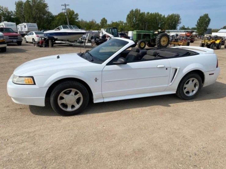 2000-ford-2000-image-1