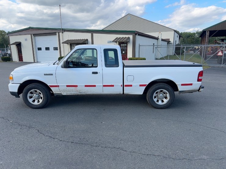 2009-ford-ranger-xlt-image-2