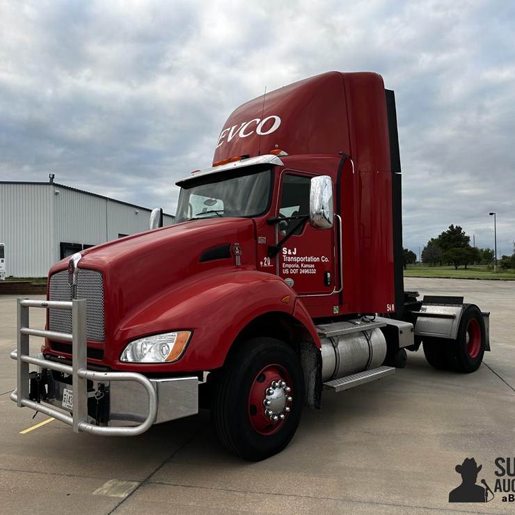 2015 KENWORTH T440