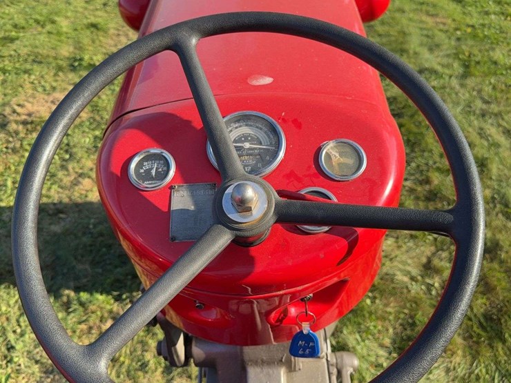 massey-ferguson-65-image-39