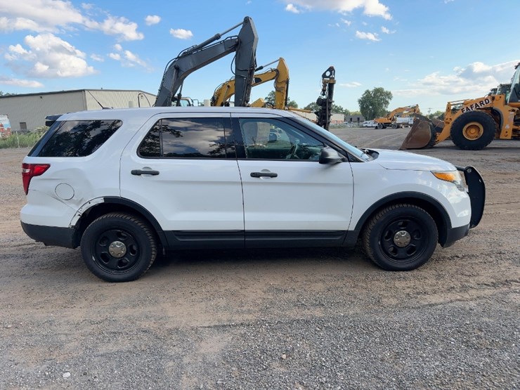 2014-ford-explorer-image-6