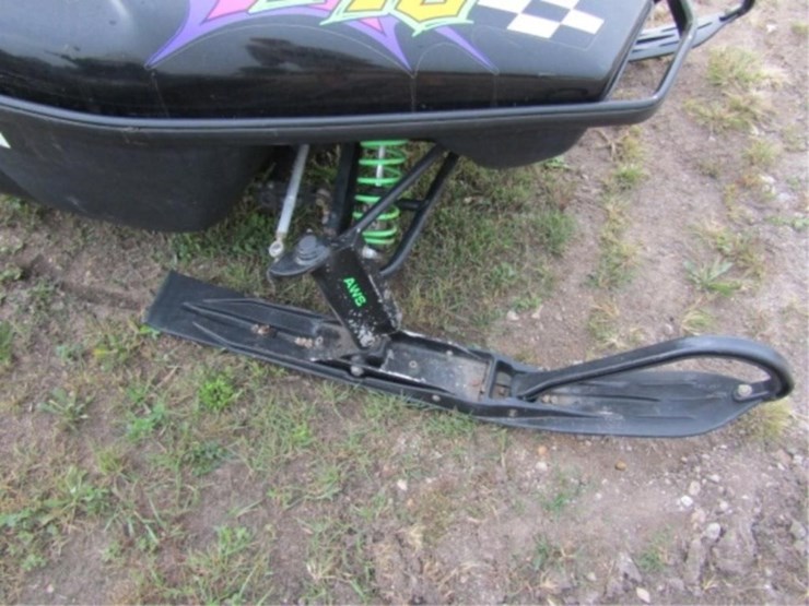 1997-arctic-cat-zl440,4,124-miles,-poly-ski's,runs-image-20