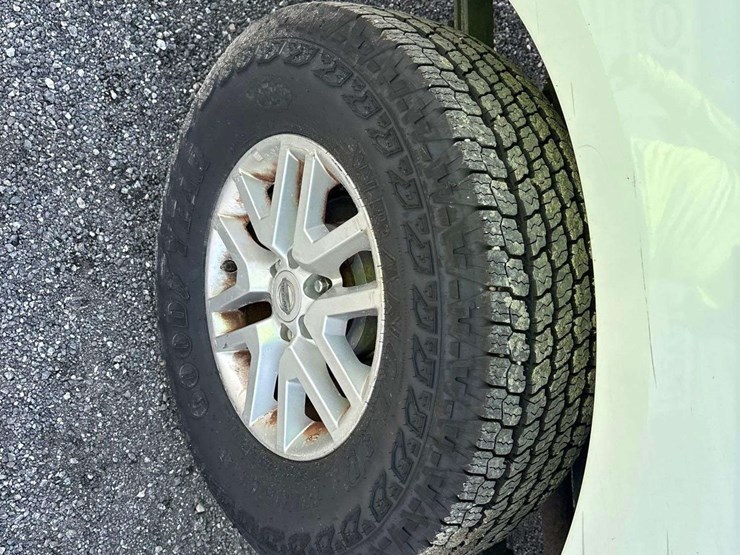 2016-nissan-frontier-image-23