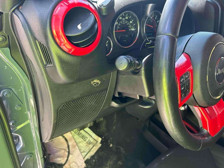 2015-jeep-wrangler-image-14