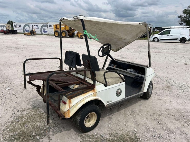 club-car-golf-cart-image-3