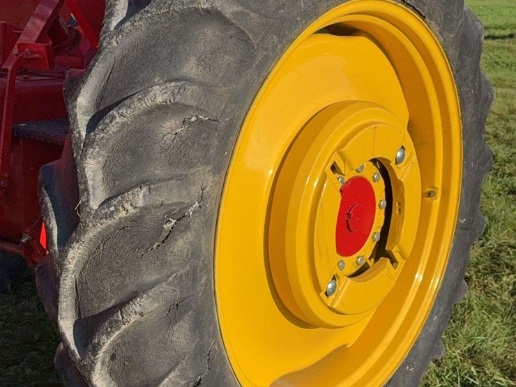 massey-ferguson-101-image-15