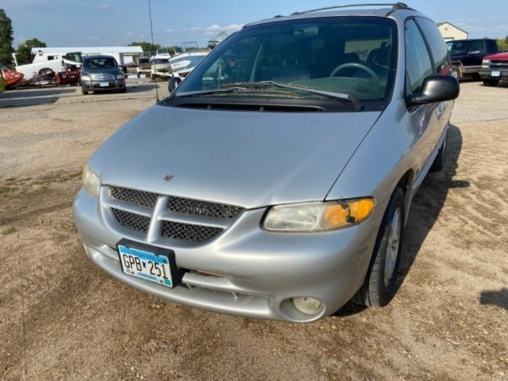 2000-dodge-grand-caravan-image-2