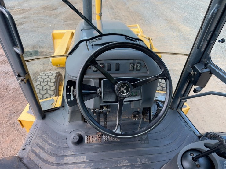 2006-deere-310g-image-28