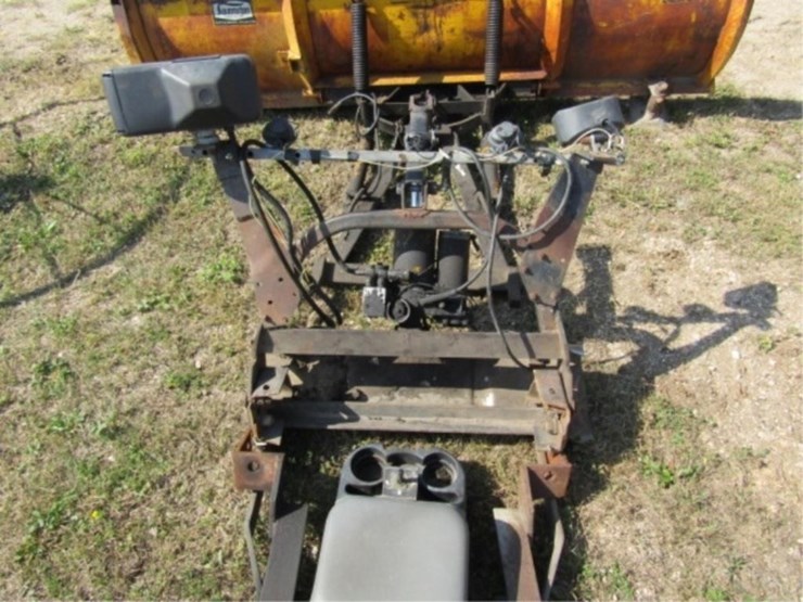 meyers-90in.-plow-w/mounts-&-controls-image-15