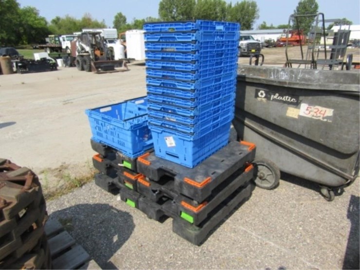 6-rolling-poly-carts-&-15-storage-bins-image-11