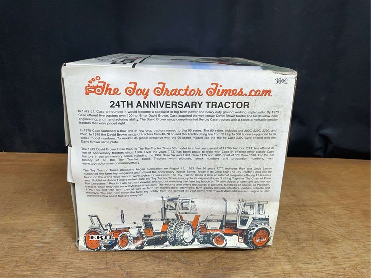 1/16-case-david-brown-2390-2008-ttt-nib-ertl-image-12