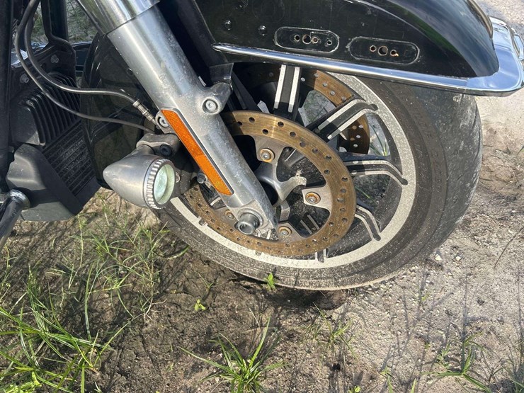 2021-harley-davidson-flhp-road-king-motorcycle-image-12